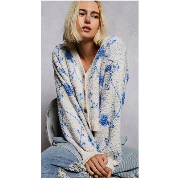 POL Floral Print Berber Button Down Loose Fit Cardigan - Picture 6 of 6